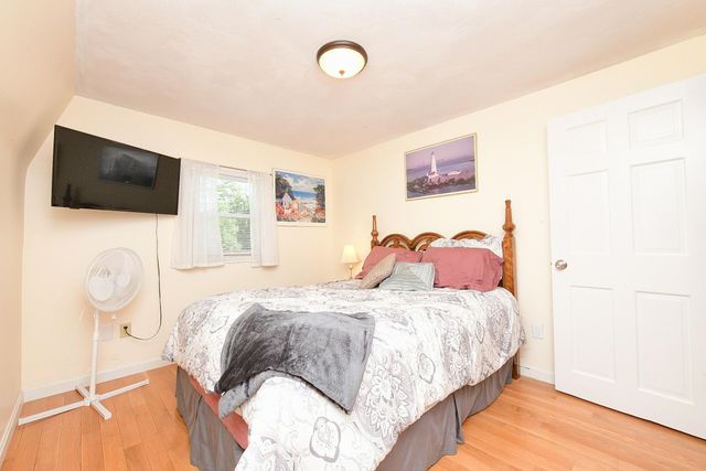 22 Ash Street, Wareham, MA 02571