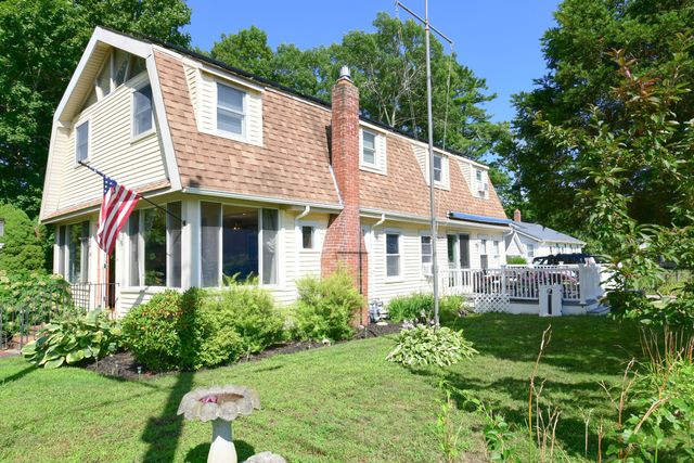 22 Ash Street, Wareham, MA 02571