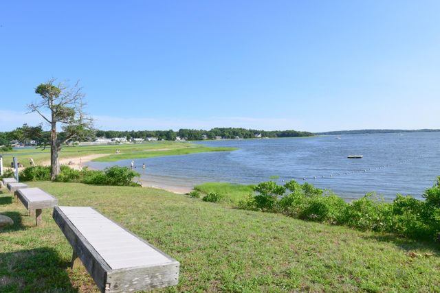 22 Ash Street, Wareham, MA 02571