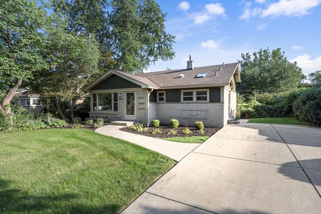 1505 W Euclid Avenue, Arlington Heights, IL 60005
