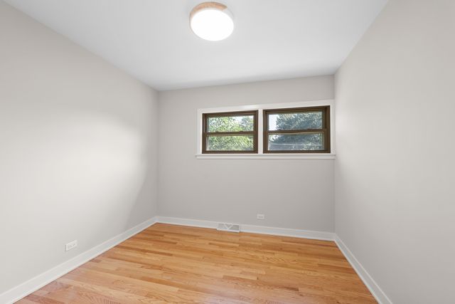 1505 W Euclid Avenue, Arlington Heights, IL 60005