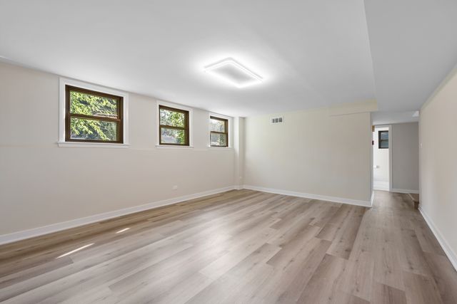 1505 W Euclid Avenue, Arlington Heights, IL 60005