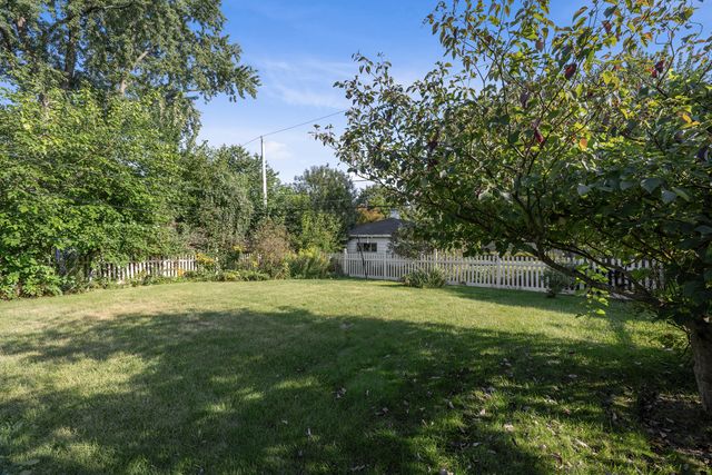 1505 W Euclid Avenue, Arlington Heights, IL 60005