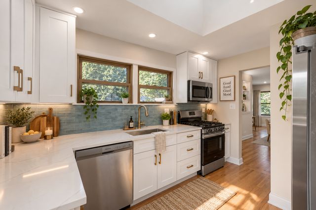 1505 W Euclid Avenue, Arlington Heights, IL 60005