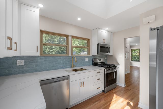 1505 W Euclid Avenue, Arlington Heights, IL 60005