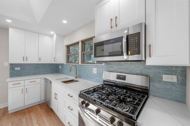 1505 W Euclid Avenue, Arlington Heights, IL 60005