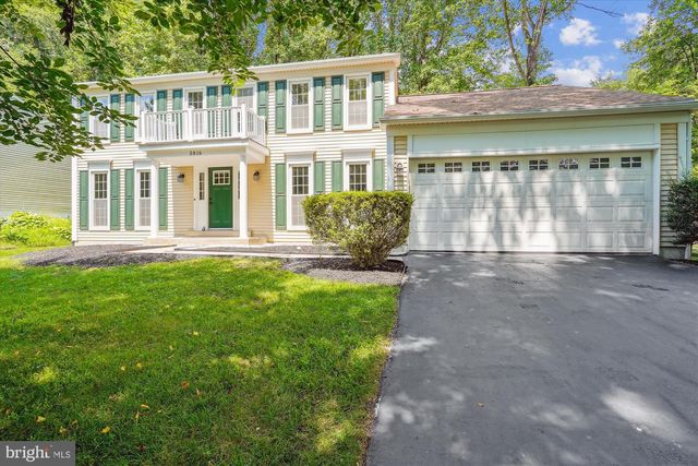 5816 OAK LEATHER DR, Burke, VA 22015
