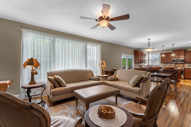 3810 Wilds Ridge NW, Prior Lake, MN 55372