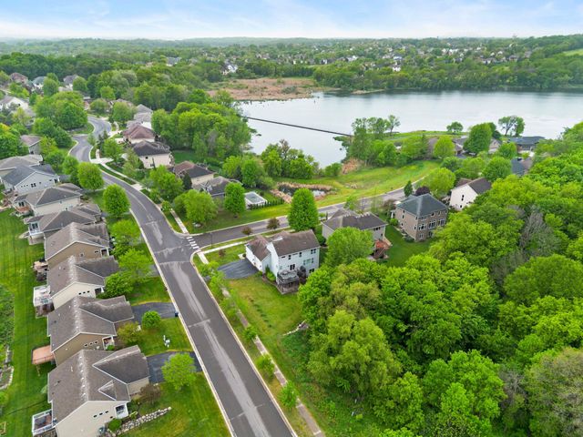 3810 Wilds Ridge NW, Prior Lake, MN 55372