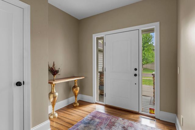 3810 Wilds Ridge NW, Prior Lake, MN 55372