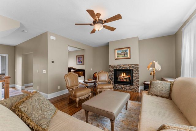 3810 Wilds Ridge NW, Prior Lake, MN 55372