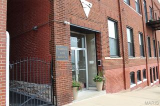7 Alby Street 2, Alton, IL 62002