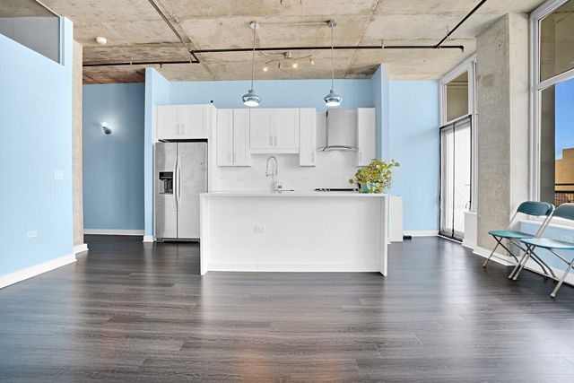 50 E 16th Street 1102, Chicago, IL 60616