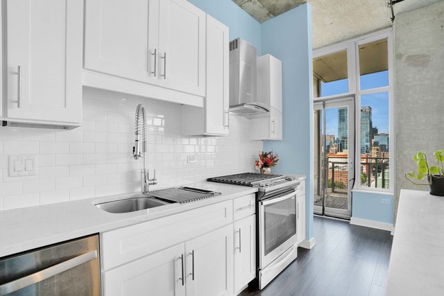 50 E 16th Street 1102, Chicago, IL 60616