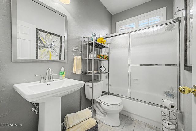 7134 E Lobo Avenue, Mesa, AZ 85209