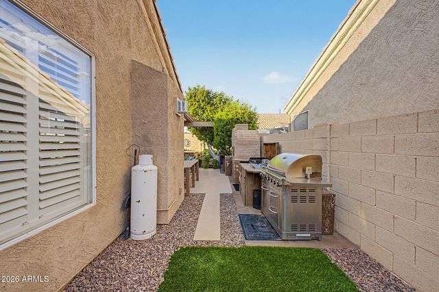 7134 E Lobo Avenue, Mesa, AZ 85209