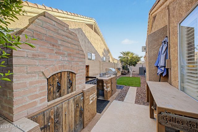 7134 E Lobo Avenue, Mesa, AZ 85209