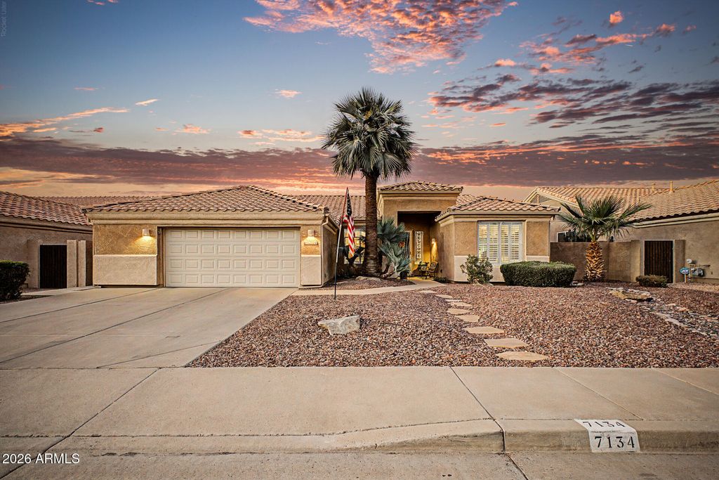 7134 E Lobo Avenue, Mesa, AZ 85209