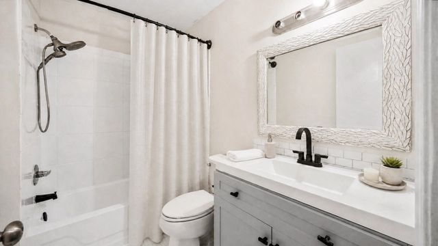 4271 Lake Ridge Drive, Raleigh, NC 27604