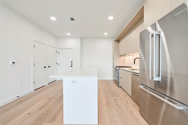 2209 S 1st ST 309, Austin, TX 78704