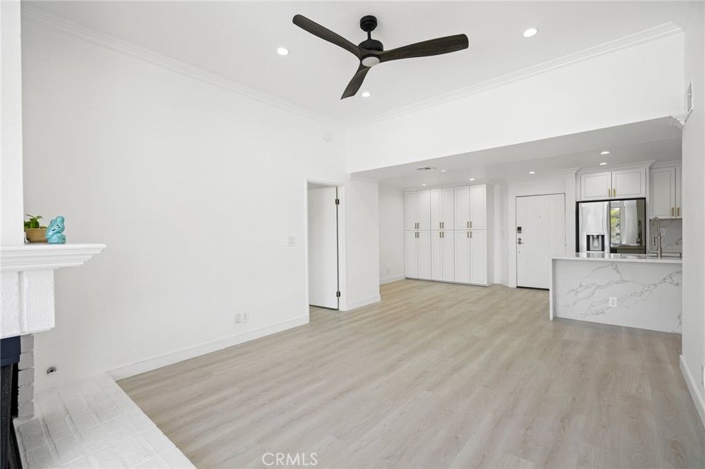 7800 Topanga Canyon Boulevard 313, Canoga Park, CA 91304 — photo 3
