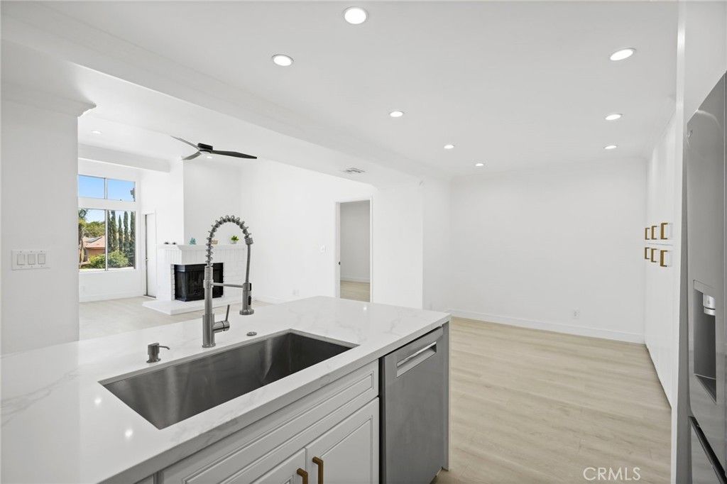 7800 Topanga Canyon Boulevard 313, Canoga Park, CA 91304 — photo 5