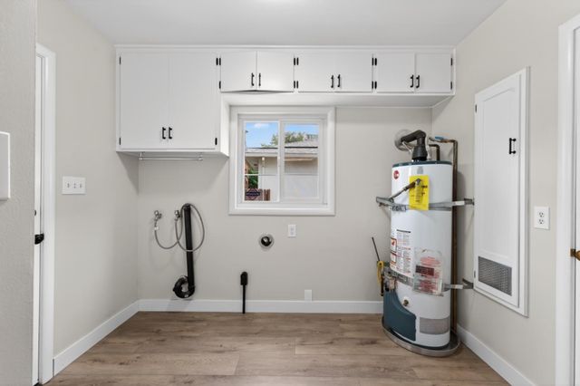 2760 Muir Way, Sacramento, CA 95818