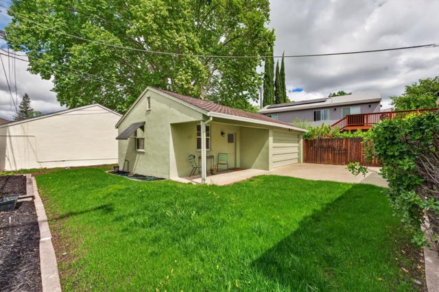 2760 Muir Way, Sacramento, CA 95818