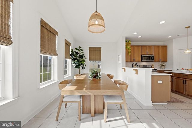 215 UPPERVILLE DR, Stephens City, VA 22655