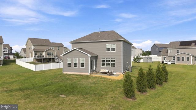 215 UPPERVILLE DR, Stephens City, VA 22655