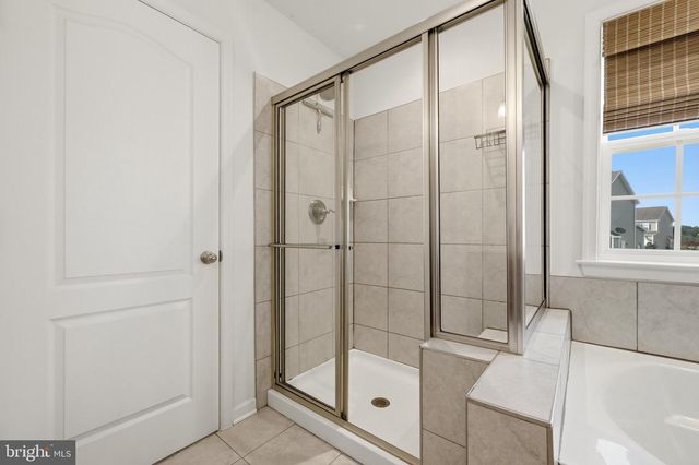 215 UPPERVILLE DR, Stephens City, VA 22655