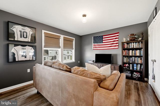 215 UPPERVILLE DR, Stephens City, VA 22655