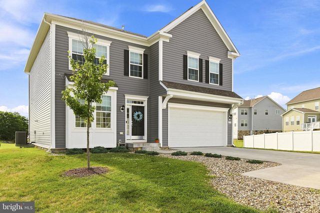 215 UPPERVILLE DR, Stephens City, VA 22655