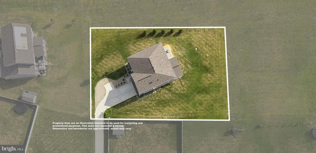 215 UPPERVILLE DR, Stephens City, VA 22655