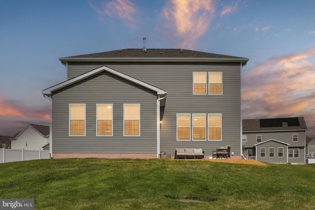 215 UPPERVILLE DR, Stephens City, VA 22655
