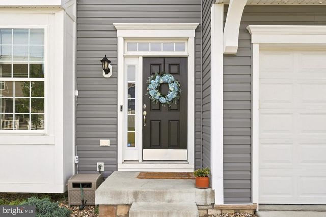 215 UPPERVILLE DR, Stephens City, VA 22655
