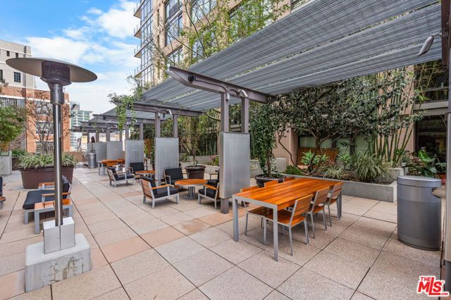 1111 S Grand Avenue PH 1, Los Angeles, CA 90015