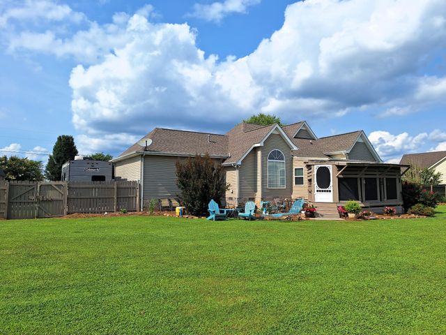 131 Charlotte Dr, Winchester, TN 37398