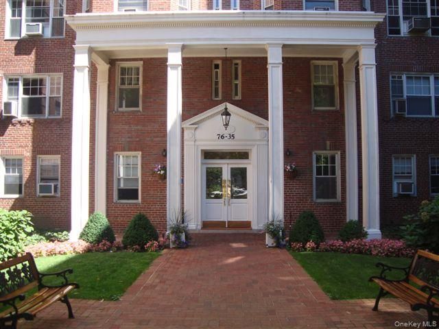 76-35 113th Street 1A, Forest Hills, NY 11375