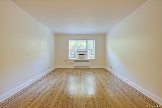 76-35 113th Street 1A, Forest Hills, NY 11375