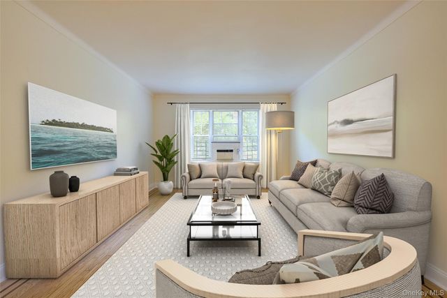 76-35 113th Street 1A, Forest Hills, NY 11375