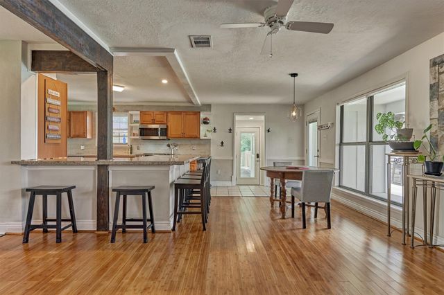 438 Lazy Lane, Montgomery, TX 77356