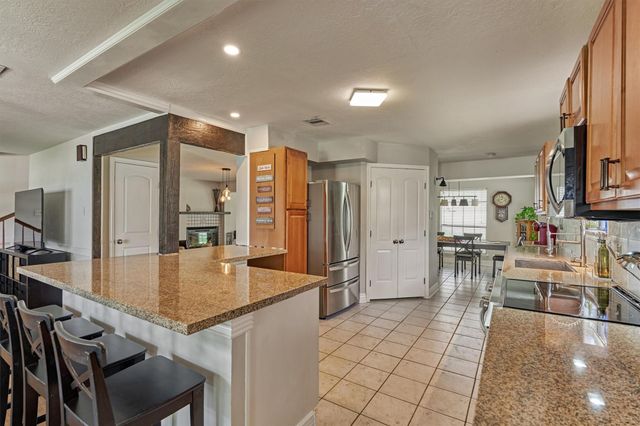 438 Lazy Lane, Montgomery, TX 77356