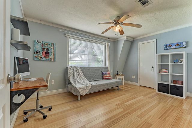 438 Lazy Lane, Montgomery, TX 77356