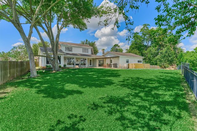 438 Lazy Lane, Montgomery, TX 77356