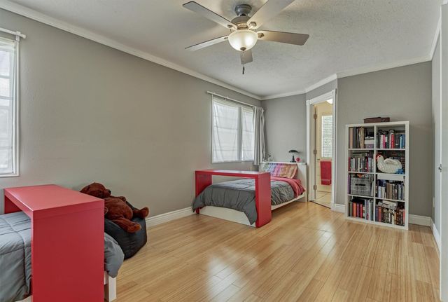 438 Lazy Lane, Montgomery, TX 77356