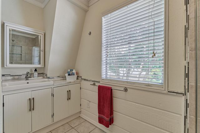 438 Lazy Lane, Montgomery, TX 77356