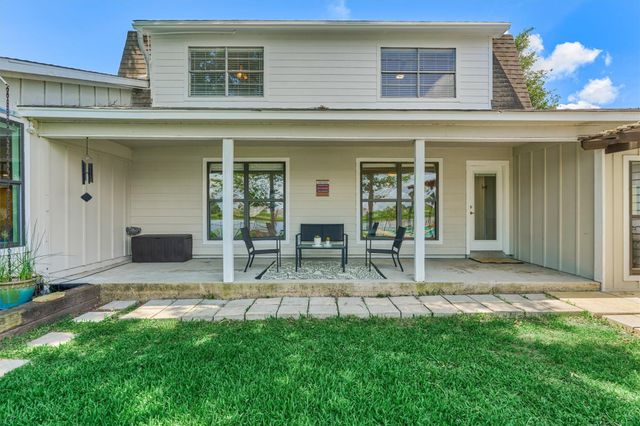 438 Lazy Lane, Montgomery, TX 77356