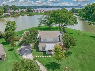 438 Lazy Lane, Montgomery, TX 77356