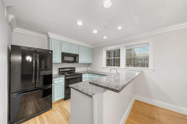 1621 Heights Boulevard 3, Houston, TX 77008